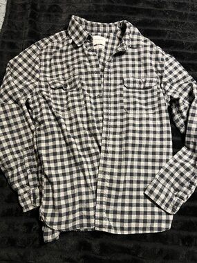 Men's Black and Gray Plaid Button-Up Shirt
